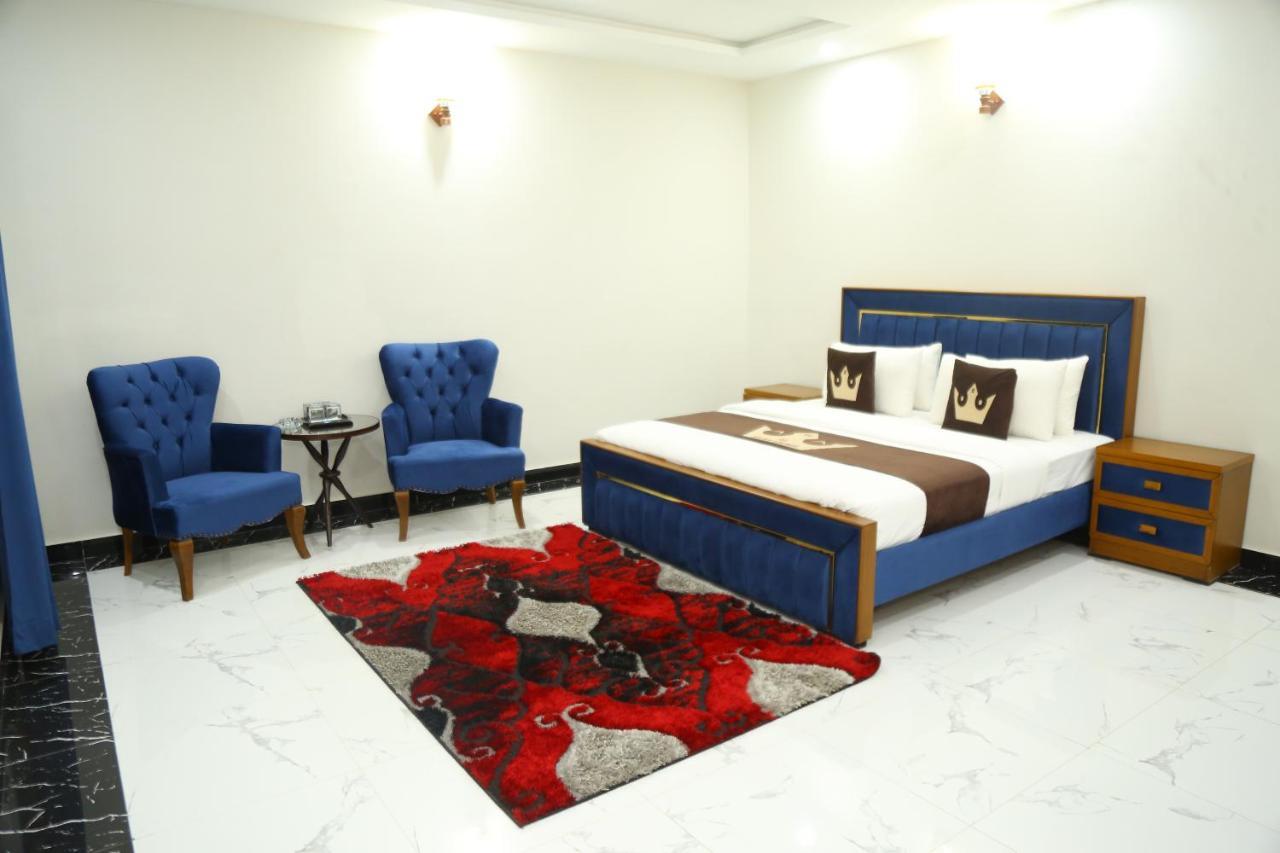 イスラマバード Grand Royal Bed & Breakfast エクステリア 写真